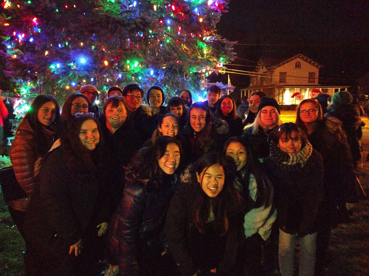 Last night, the Cresskill A Cappella Vocal Groups had the opportunity to perform at the Cresskill Recreation Tree Lighting!  Our thanks for the invite and to all who came!  Some great caroling times and memories! <a href="/CresskillBOE/">Cresskill Schools</a> <a href="/JohnMassaro1/">John Massaro</a>  <a href="/CresskillMSHS/">Cresskill MS/HS</a>