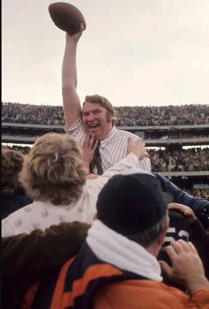 OnLevelPlay's tweet photo. The road to Easy Street goes through the sewer.” – John Madden
#MotivationMonday #LevelPlaySports #inspiration #Madden #NFL #NFLHof @Raiders #SuperBowl https://t.co/sDNVo7yhZv