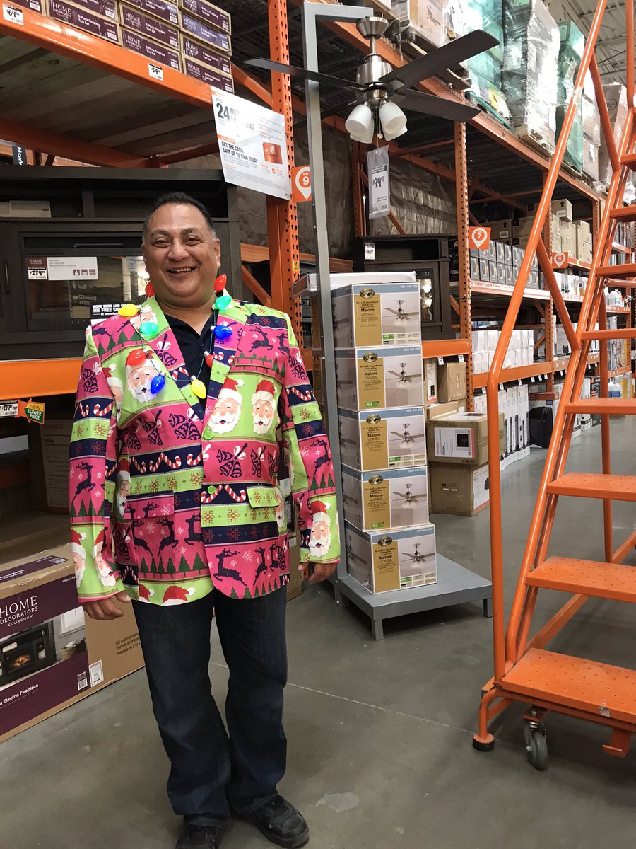 725 getting into the Holiday spirit!!!