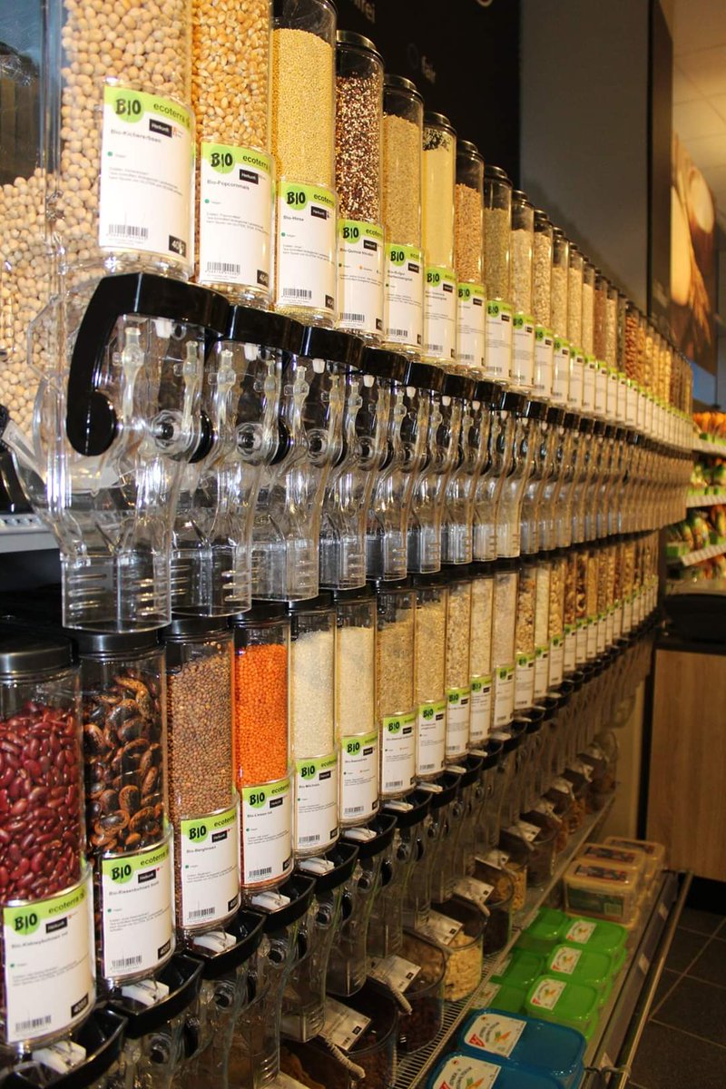 Sebasti48529536's tweet photo. Dank freundlicher Unterstützung der Firma EcoTera erhalten Sie ab sofort in Bad Schwalbach Unverpackte Lebensmittel. 🌶🍎🍋

Von Bulgur bis Quinoa  haben Sie eine große Auswahl an frischen Lebensmitteln und für die Naschkatzen unter uns ist auch etwas dabei.
#edeka #Lebensmittel https://t.co/8Yu1UxVC4E