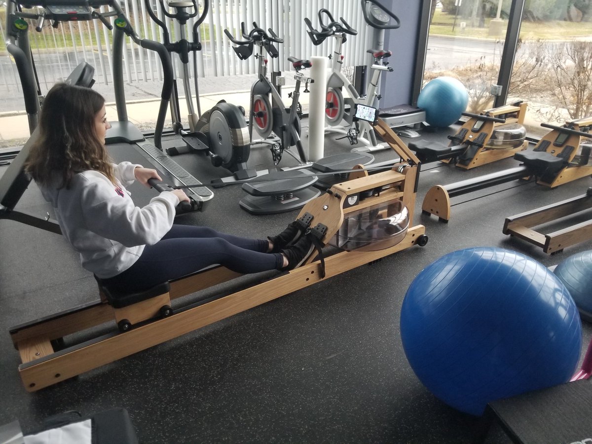 UniqueFit1com's tweet image. Rowing away on a Monday with Waterrower's brand new Performance Ergometer. This rowing machine featuring SmartRow technology which measures absolute force and drive length to give the user highly precise and in-depth analysis of each stroke.  uniquefit1.com/waterrower-per…