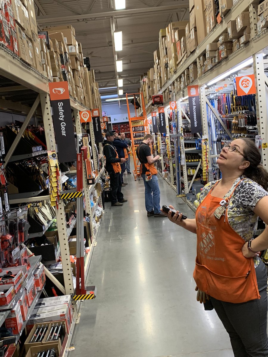 ShilohKennedy1's tweet image. DS team packing down in Dept 25 at 4034!  #togetherwesuceed #shelfavailability #INSTOCK123
@erin_brown33 @jianderson_6778 @HDScottatWork @BenjamineSuby @ORANGEoregonian