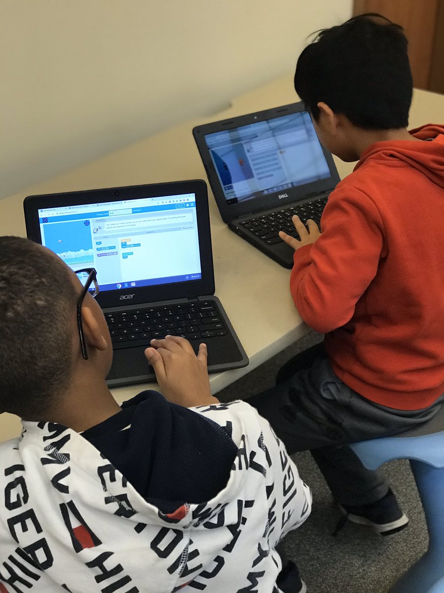 MrsRoise's tweet image. Happy National Hour of Code week! I love it when I hear the “yes” 👏🏻👊🏻 and cheers when kids figure it out! #hourofcode #futurereadylibrary