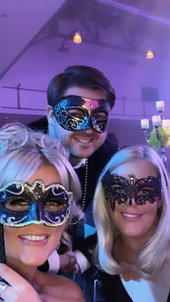 Aimzy91's tweet photo. Wishing I could do Saturday Night all over again π©π₯π @purephil1 deffo knows how to throw a party ππΌ #PUREPARTY #MASQUERADEBALL https://t.co/OJNDlzjUyC