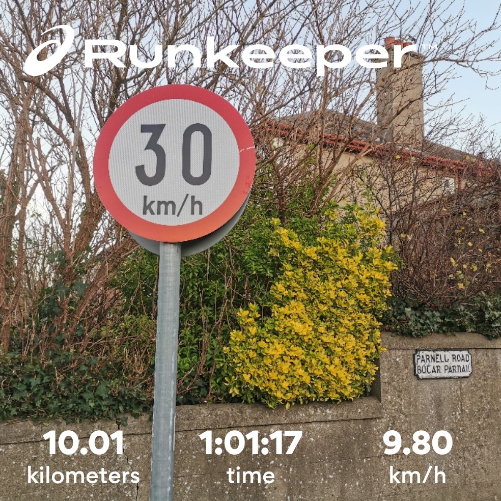 aylivex's tweet photo. A slow and relaxing #run this evening. And, usual #ASOT in my headphones, namely #asot943. #running https://t.co/WsIY3iQz0n