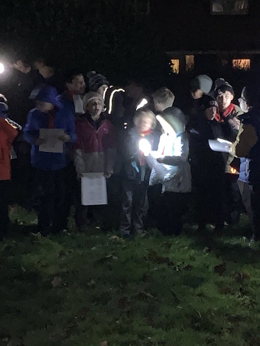 9NWScouts's tweet photo. #Christmas Carols on the Green! https://t.co/4mtb2GYCMe