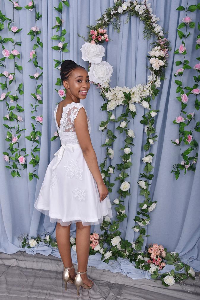 ruddy_designs's tweet photo. Reabetswe looking like a princess in an all white lace dress from Ruddy Designs 👗🧵 👌🏽
#fashion #fashionblogger #fashionmagazine #fashiondesigner #redcarpet  #photooftheday #classy #styleblogger #happy #MissUniverse #wedding #prom #matricdance #nightball https://t.co/2udmTrGQQH
