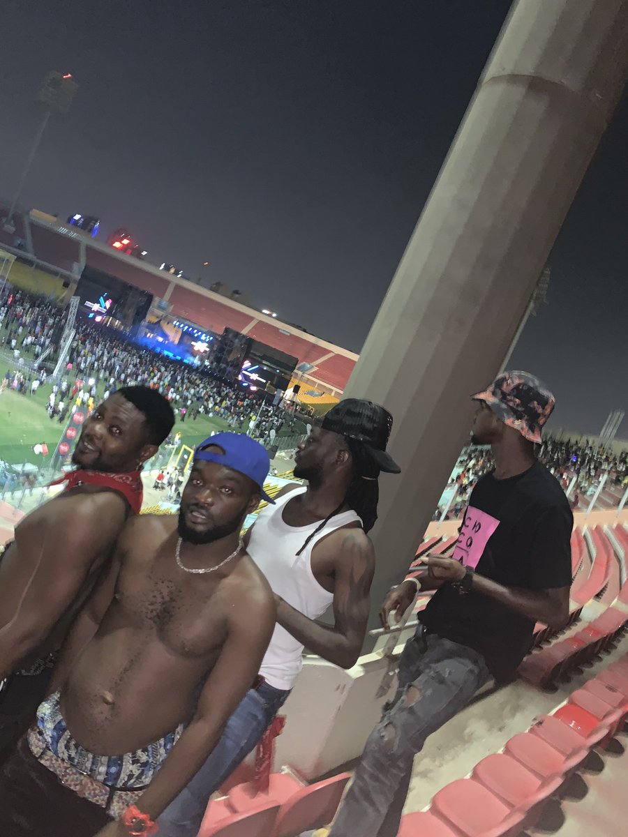 SEKLEY MOSES (@sekleymoses) on Twitter photo 2019-12-09 18:38:43 In 2020 if u organize a concert and da crowd is not up to shatta movement standard,โbroโ our king Shatta Wale no go come,he never be dat cheap get dat straight guy man โhe is a KING๐ช๐ฟ๐Therefore Artiste should learn how to read and sign a contract.Wale is a Lawyer by himself ๐คฃ In 2020 if u organize a concert and da crowd is not up to shatta movement standard,โbroโ our king Shatta Wale no go come,he never be dat cheap get dat straight guy man โhe is a KING๐ช๐ฟ๐Therefore Artiste should learn how to read and sign a contract.Wale is a Lawyer by himself ๐คฃ