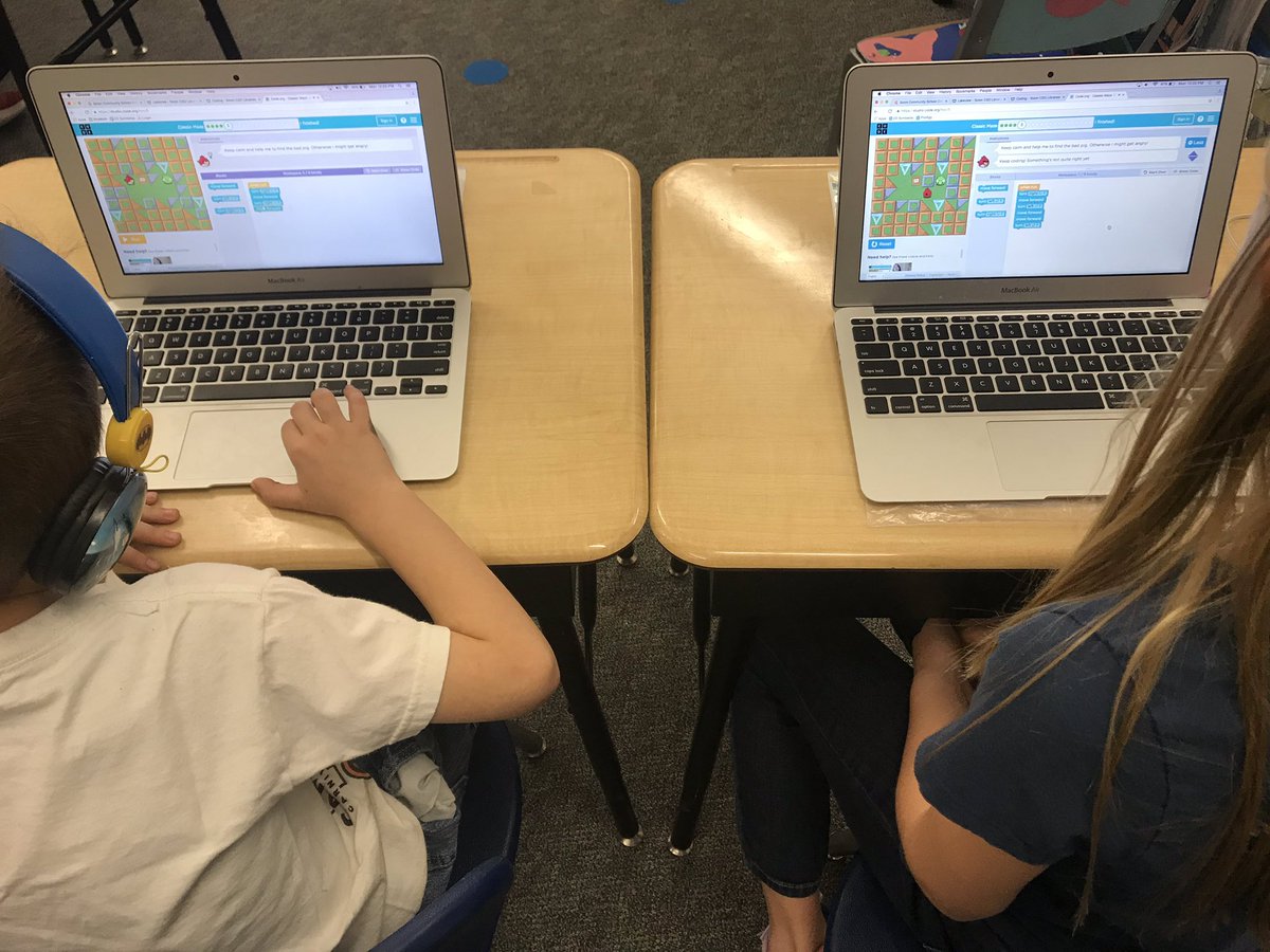 JenOHare2's tweet photo. Lakeview 1st, 2nd, and 3rd Graders kicker off Computer Science Week with Hour of Code! @scsdlibraries @codeorg #HourOfCode #spartanshare https://t.co/R54F23oU7w