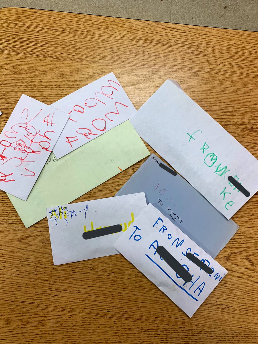 HannahRenaud2's tweet photo. Having so much fun using our classroom mailbox to send letters to  family, friends, and teachers! https://t.co/ZgNO0OukTh