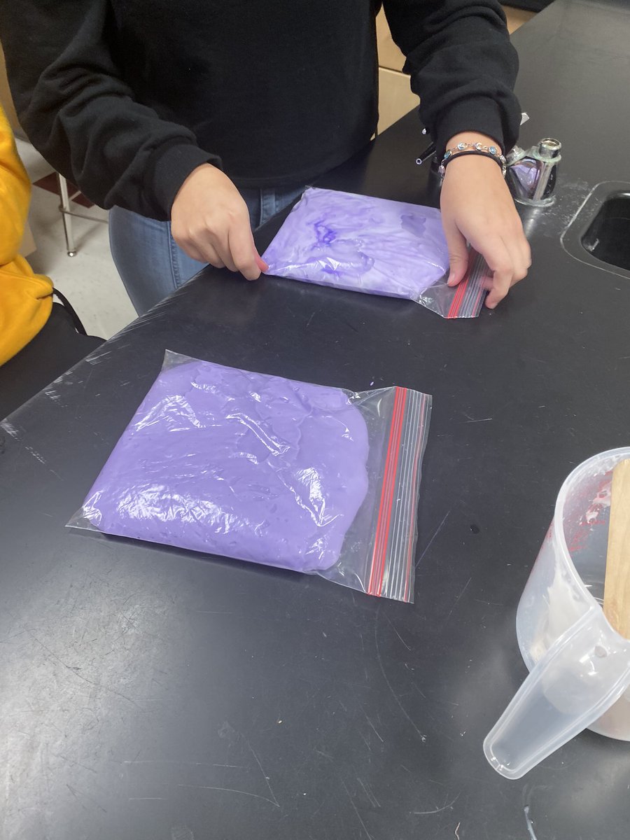 GoStem_ECPPS's tweet photo. Go STEM was at PCHS for flextime today. Students choose btwn many different activities or participate in intervention. Today we learned the sci behind slime and how to code Sphero robots to complete a challenge.  Thanks to Ms. Driver, media coordinator for collaborating!! https://t.co/GL18RhMwcQ
