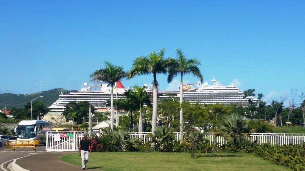 Hoy en Amber Cove, Maimon, Puerto Plata, Carnival BREEZE Y Carnival SENSATION