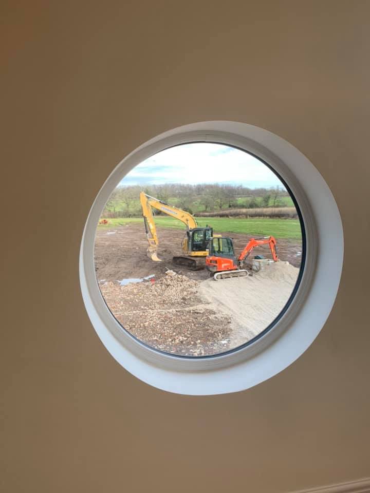 randlewhite's tweet image. Love this photo taken by our client on site in #gorstage it’s #diggers  through the #roundwindow day