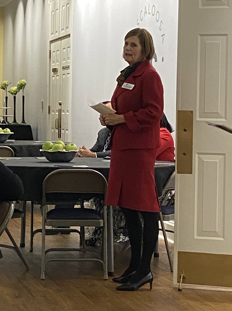 Honored to attend the Future Instructional Leaders Academy (FILA) Graduation and Capstone ceremony. Thank you Dr. <a href="/MikeDaria/">Mike Daria</a> for your support and partnership with <a href="/UofAlabama/">The University of Alabama</a>   <a href="/UA_Educator/">UA Educator</a> <a href="/UAELPTS/">UA ELPTS</a> <a href="/frankielaanan/">Frankie Santos Laanan</a> @ALSDEdotEDU