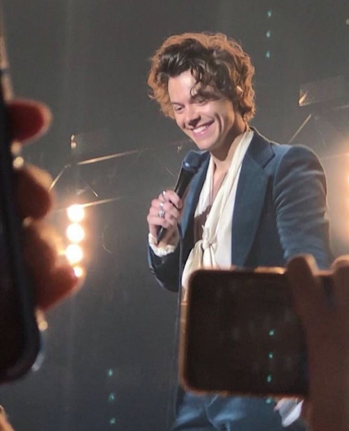 tpwklarrys's tweet photo. 🌈How can he be so cute?💚
#cutestyles https://t.co/7DsP5AA7VZ
