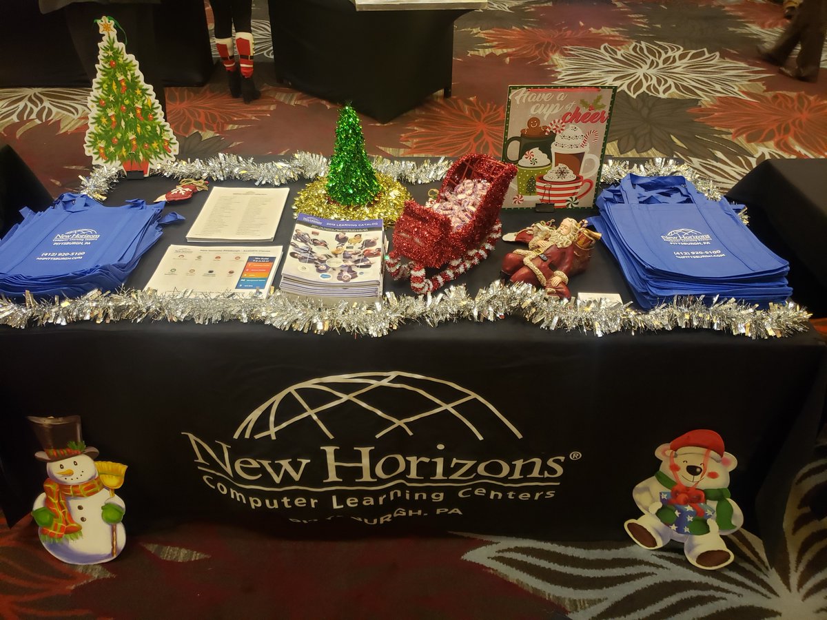 NHPittsburgh's tweet photo. New Horizons Pittsburgh had a great time attending the Pittsburgh @AirportChamber's Jingle Fest Friday Dec 6! Thank you for hosting such a great event. #PAACC See you next year. 

Pittsburgh Airport Area Chamber of Commerce https://t.co/pH4d9Gsylx