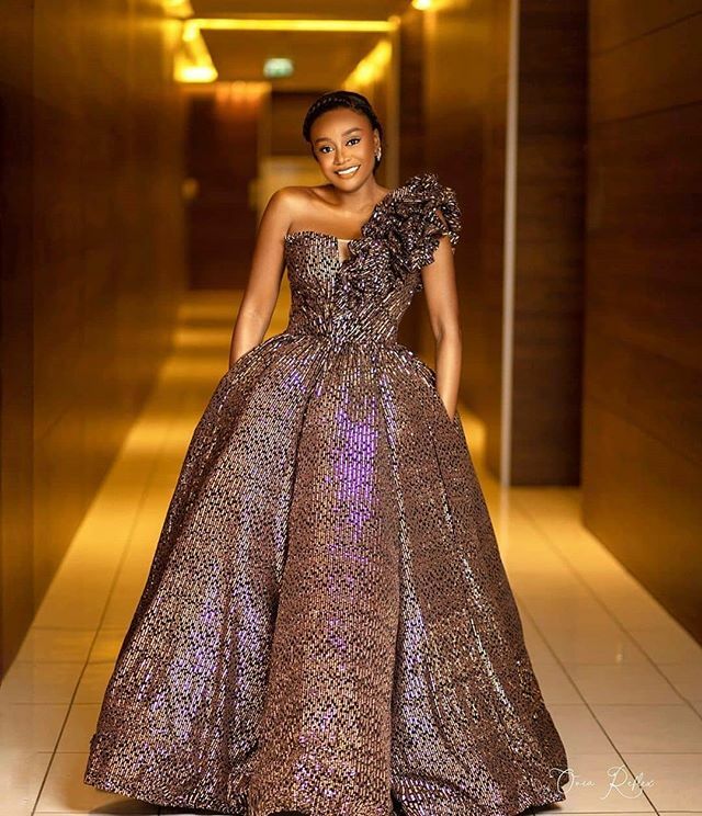 BellaNaijaWed's tweet photo. #MichelleDede giving us that Disney princess bridal vibe

7 Gorgeous Looks That Totally Gave Us Bridal Vibes at the "Your Excellency" Premiere

See more on https://t.co/Fe6GtIHSnw or link in bio.

Belle @michelledede
Dress @vchiclounge
Jewelry @exclusive_gems
Styling @s.b.youme… https://t.co/cfc3aTQGHh