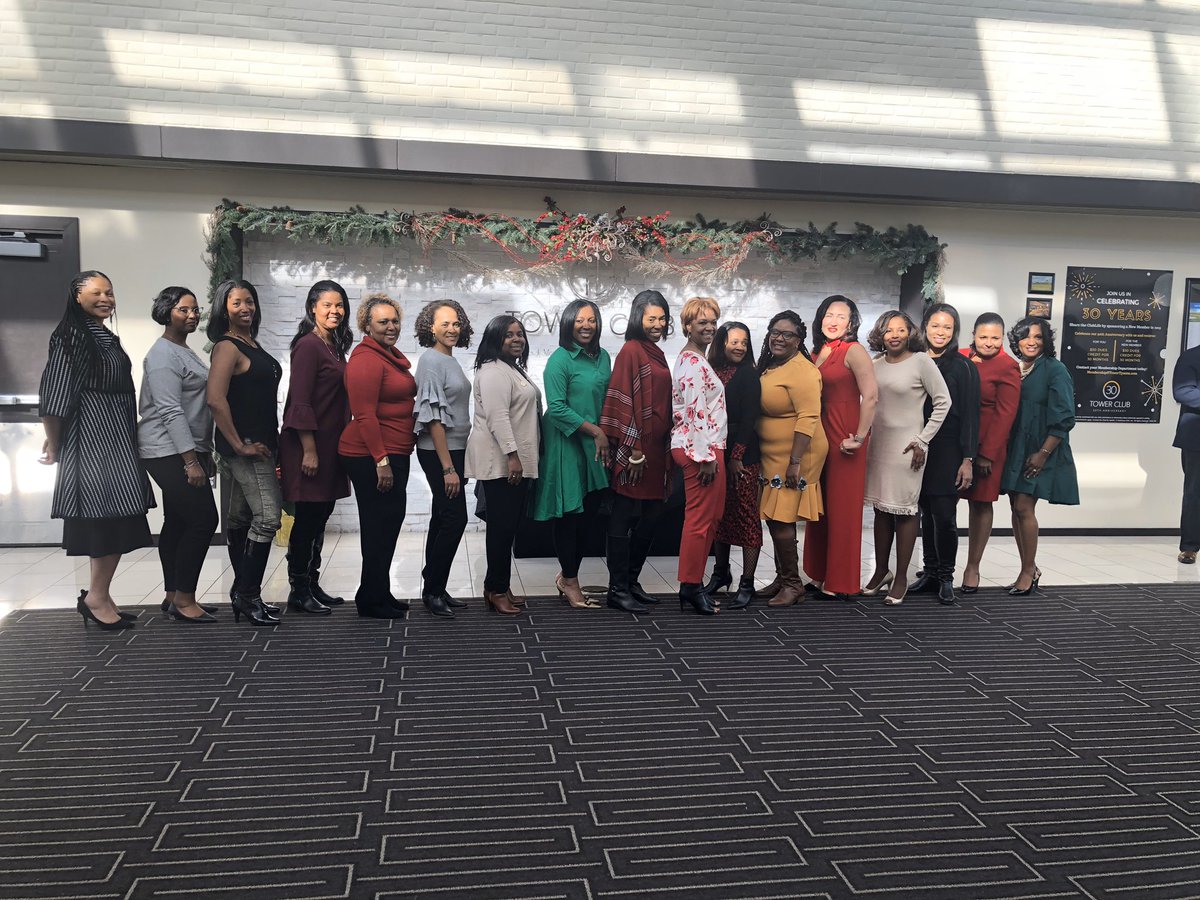 JackandJillAMV's tweet photo. A great weekend full of fellowship and holiday cheer! Our families gathered for a lovely holiday brunch on Saturday. On Sunday, our Onyx age group spent quality time with residents at the Mt. Vernon Rehabilitation Center experiencing the true meaning of the season. https://t.co/Pi4iW8VJdt