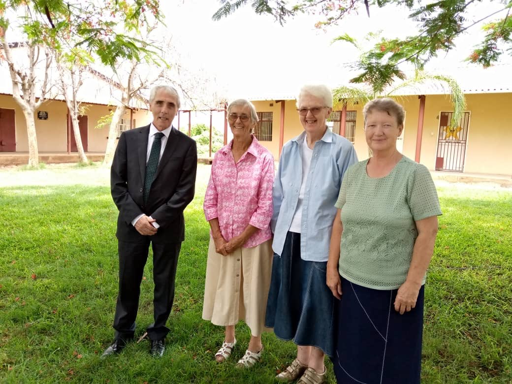Said goodbye today to the 3 remaining Mercy Sisters in Zambia who return to Ireland next week. The Mercy Sisters have made a huge contribution to education in Zambia over the past 40 years. ⁦⁦@IrelandinZambia⁩ ⁦@brainybrendan⁩ #working4irl