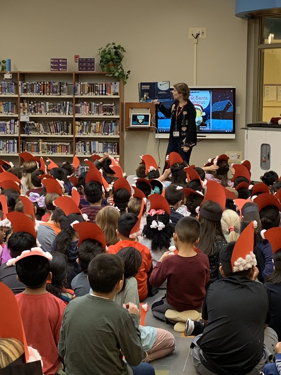 We love author visits! Betsy Bird #thegreatsantastakeout <a href="/CCSD93/">CCSD93</a> <a href="/ECJSchool/">Elsie Johnson School</a>