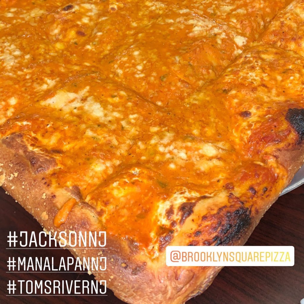 GrippoPeter's tweet photo. THE VODKA UPSIDE DOWN ! #pizza #njpizza #njcom #eatmorepizza #upsidedown #upsidedownsquare #brooklynsquare #brooklynsquarepizza #jacksonnj #manalapannj #tomsrivernj https://t.co/roRjQ1QKbX