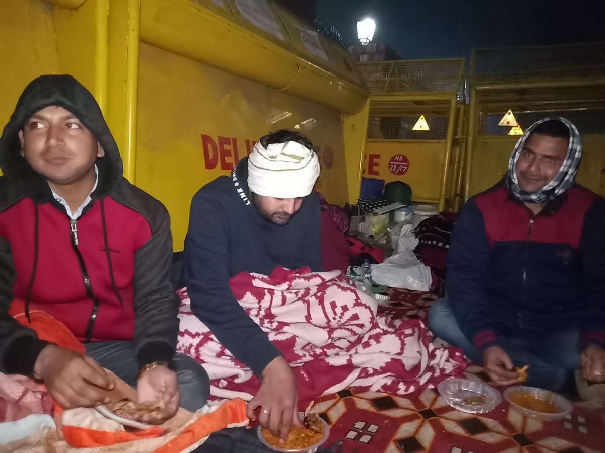 DducDelhi's tweet image. 7th Day and Night Protest by Delhi University Teachers 
#onetimeregulation4AbsorptionofDUADHOC 
#OneTimeRegulationForAbsorption 
@ugc_india 
@HRDMinistry 
@subrahyd 
@DrRPNishank 
@PMOIndia 
@DcpNorthDelhi 
@ndtvindia 
@Delhiuniversit 
@