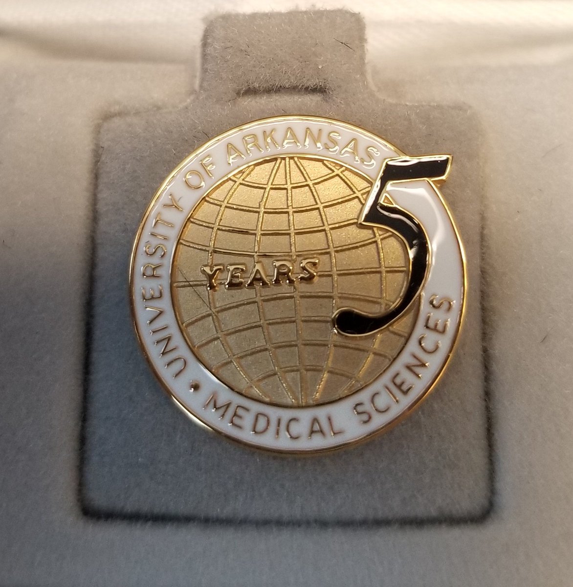 Johnathan Goree MD (@drjgoree) on Twitter photo This pin represents so much growth as a clinician, researcher, lecturer, teacher, leader, and policy maker. Thank you <a href="/uamshealth/">UAMS Health</a> for the opportunity to grow here and I hope I contribute as much to you and you do to me. #ILoveArkansas @UAMS_Anes #Somedocs <a href="/ARexpats/">Arkansas Expats</a> This pin represents so much growth as a clinician, researcher, lecturer, teacher, leader, and policy maker. Thank you <a href="/uamshealth/">UAMS Health</a> for the opportunity to grow here and I hope I contribute as much to you and you do to me. #ILoveArkansas @UAMS_Anes #Somedocs <a href="/ARexpats/">Arkansas Expats</a>