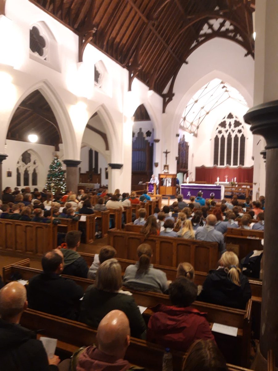 Merry Christmas from ExBudScouts! Photo from our annual Carol Service this evening 🎄 🎶 ⚜️