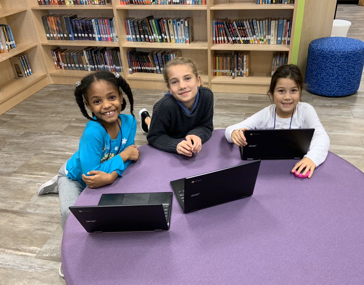 Mrs_Storz's tweet photo. HES kicked off #HourOfCode week with some awesome programmers and some awesome coding mentors! https://t.co/03Lv4JZkyo