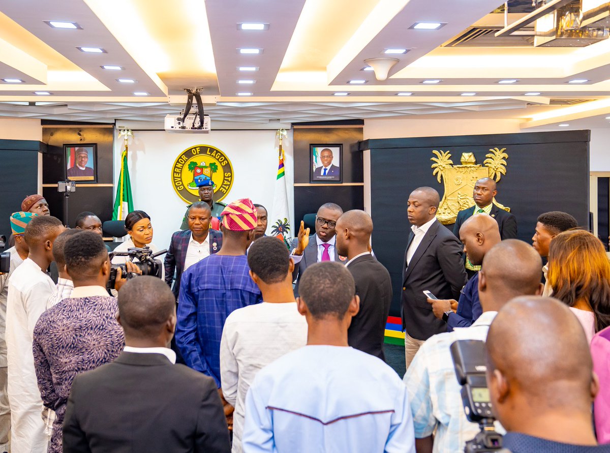 jidesanwoolu's tweet image. At a meeting with NANS Zone D leaders today, I told the students' leaders about our plan to elevate the status of Adeniran Ogunsanya College of Education, Ijanikin to a University. 

This move is to ensure the best educational training is given to our teeming youth.