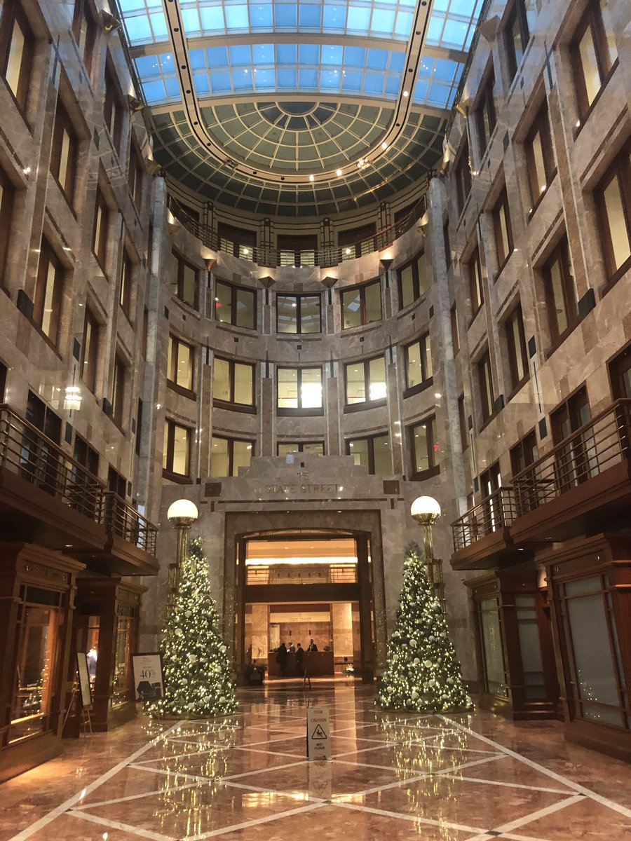 Boston ⁦<a href="/GrantThorntonUS/">Grant Thornton</a>⁩ office looking very festive!!