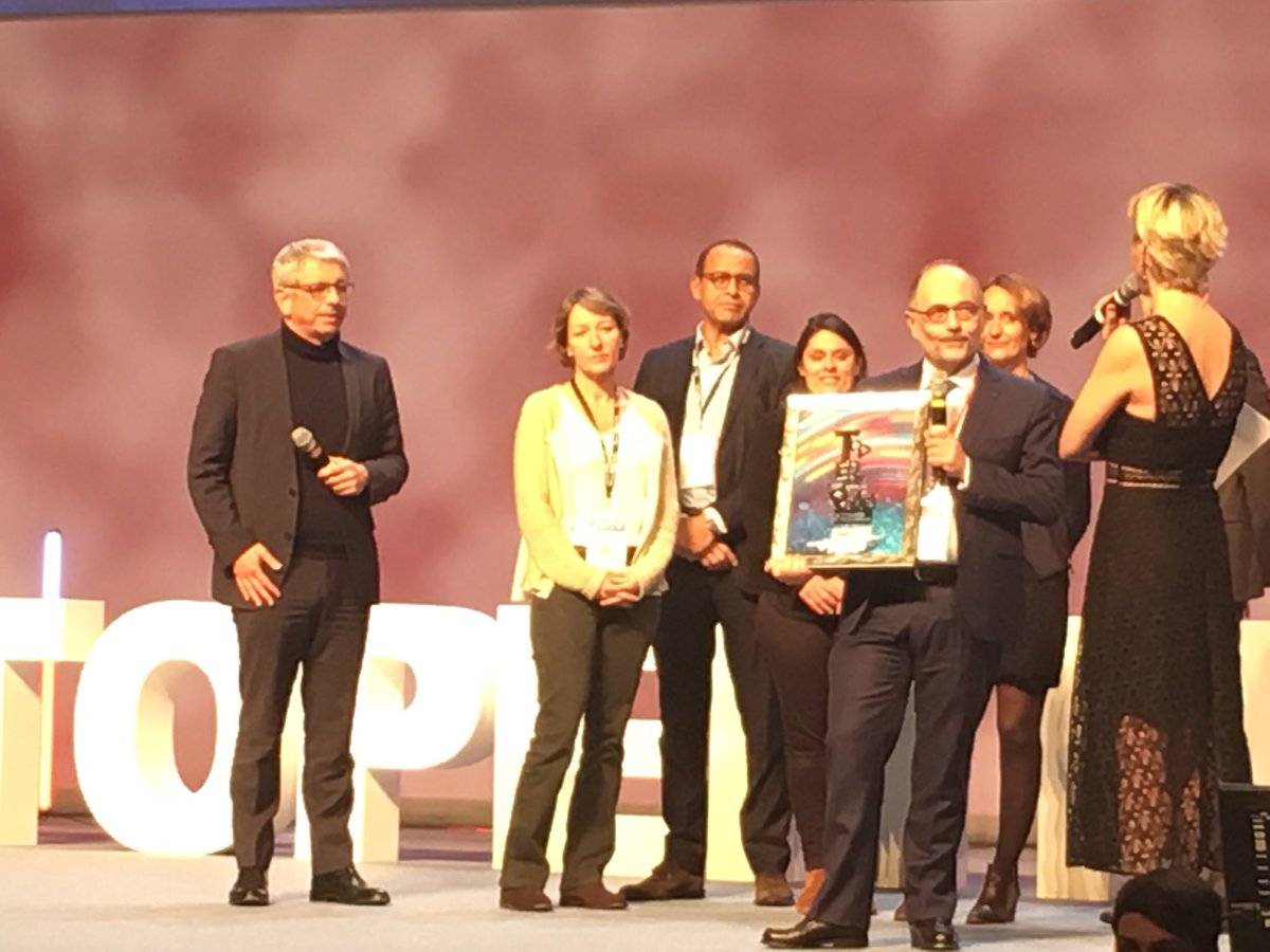 🎖️ Philippe Roussy président de la @ccitouraine remet un Prix Spécial à Benoit Roy, président fondateur <a href="/ReseauAudilab/">Audilab</a> 🦻🏼 #topentreprises #Tours