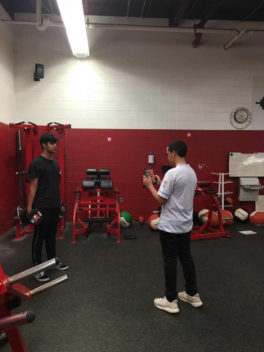 BaroneMrs's tweet photo. Ss working on their culminating lifting projects, making videos
and slide presentations to demonstrate proper form for various resistance training exercises. Can't wait to see what this class bring! #easdedtech #SecPhyEd https://t.co/k1k46w7mQ2