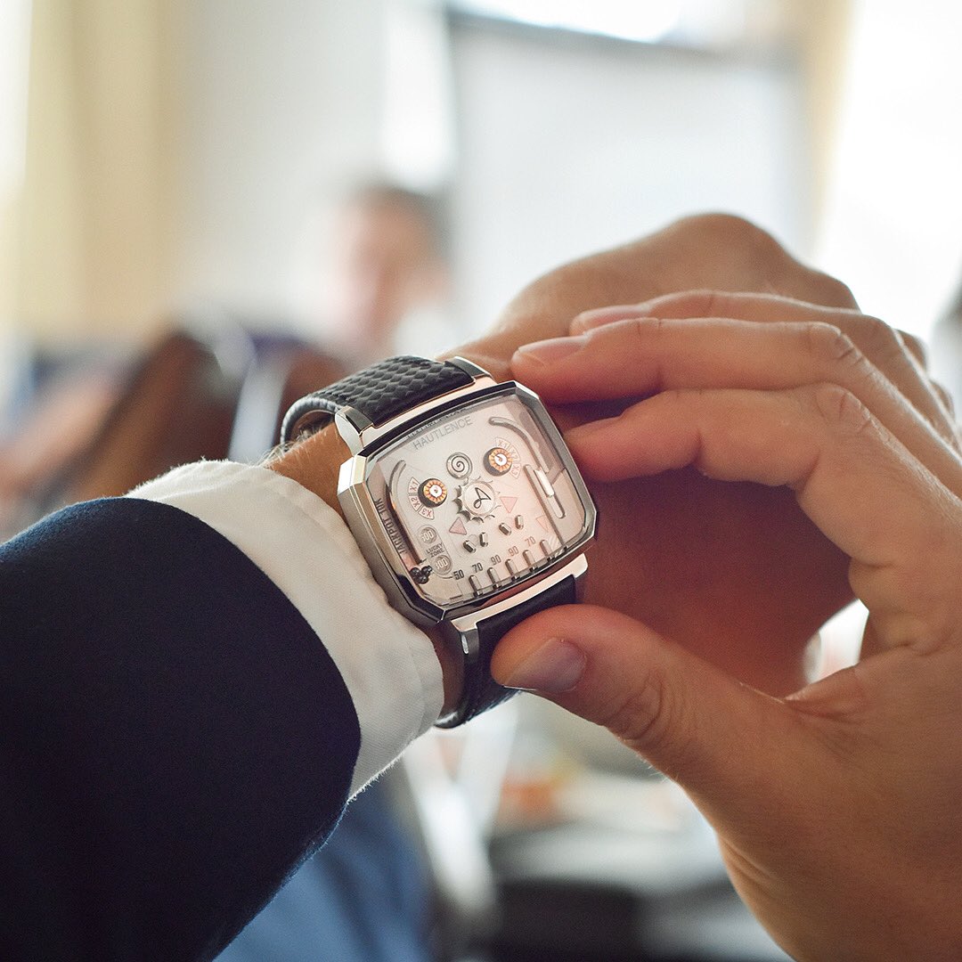 HAUTLENCE tweet media