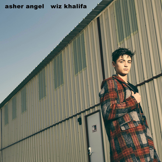 Los20Estelares's tweet photo. .@asherangel Nos presenta su pegadizo single debut: “#OneThoughtAway”, con @wizkhalifa (@HitcoMusic ) by @Los20Estelares @SenabreRadio #AsherAngel #AndiMack #HitcoMusic #Disney
https://t.co/4iBOJWMaMI https://t.co/ofzA1L0HKT