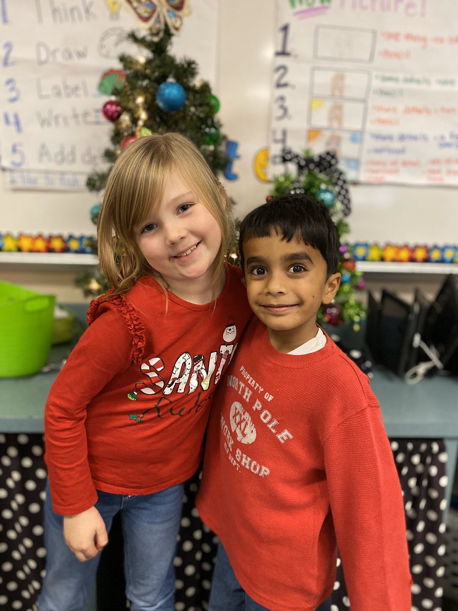 Santa &amp; Mrs. Claus Day! 🎅 ❤️🤶 <a href="/HumbleISD_MBE/">Maplebrook Elem</a> #mbebears2020 #mbeisfamily