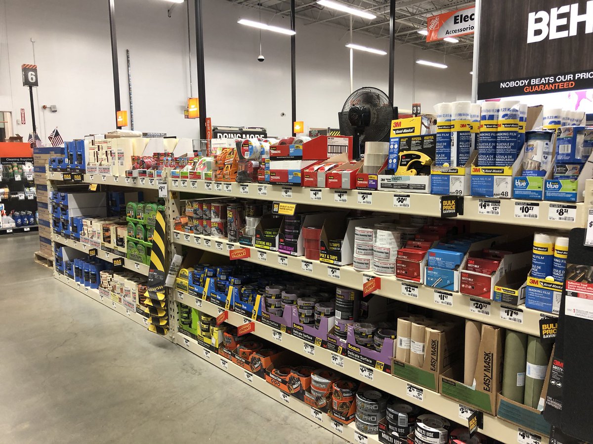 MindyMead5's tweet photo. Brushing up on my merchandising skills while covering a lunch break in D24! Facing, checking lows and outs! @hd_4023 @PJMiller16 @Sandarina2 @KeyeMcginty @DennisLarsen9 @blkubes https://t.co/28en2GIp4F