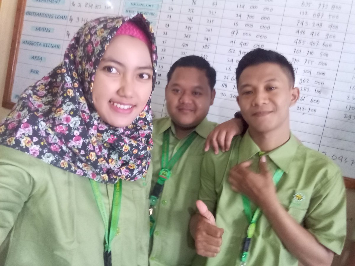 AminSukaeri's tweet photo. Komida memberikan pelayanan keuangan micro,
Untuk masyarakat menengah kebawah untuk membantu mendorong pertumbuhan ekonomi di Indonesia
@komidaofficial 
#komidauntukindonesia
#komidaramah
#komidamembantu
#komidaluarbiasa
#komidabatang https://t.co/EVoaCICm0B