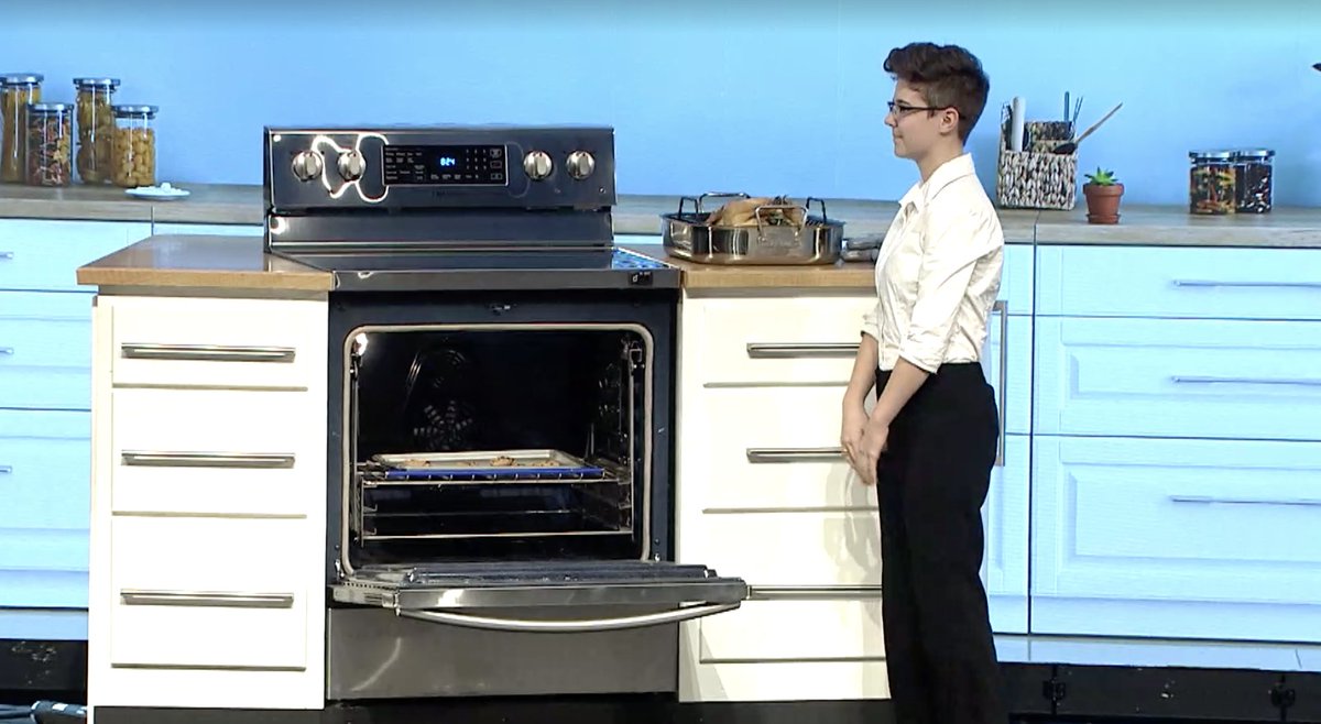 MITMechE's tweet photo. The Silver Team presents Rise, an easy access oven rack that aims to reduce common pain points associated with oven use such as lifting, bending over, burning from the oven interior and radiant heat #009mit #009ignite https://t.co/JaYVFLMixH