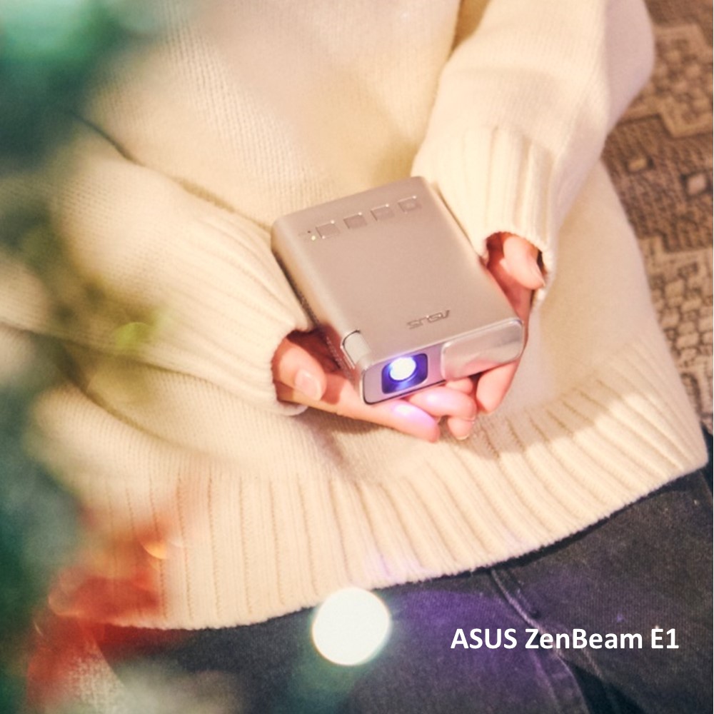 ASUSROGJP's tweet photo. 12/9抽選分のプレゼントはこちらでした！🎅
ゲットするのは誰でしょう♪

ZenBeam E1

150ルーメン、6000mAhのバッテリーを搭載し最長5時間稼働のモバイルプロジェクター

https://t.co/0Wl976jzVF

🎅このあと抽選&amp;当選DMおくります🎅

#ROGサンタ #ROGサンタ1209 https://t.co/YIBUafNVF3
