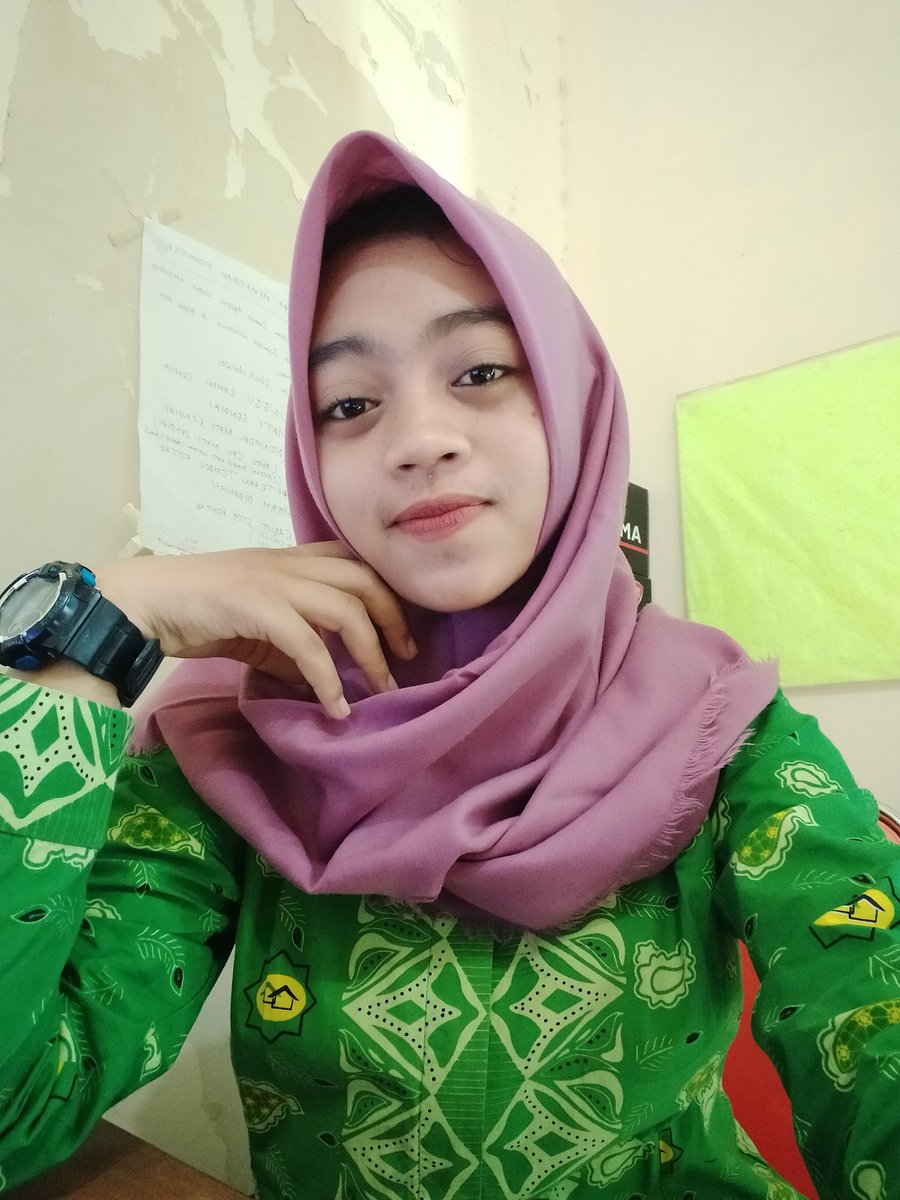 Iis_sha02's tweet photo. #KOMIDAadalah tempat untuk mencari banyak teman, saudara dan juga uang🤣🤣🤣

#komida
#komidajepara
#komidaofficial https://t.co/HjnpCtQ4va