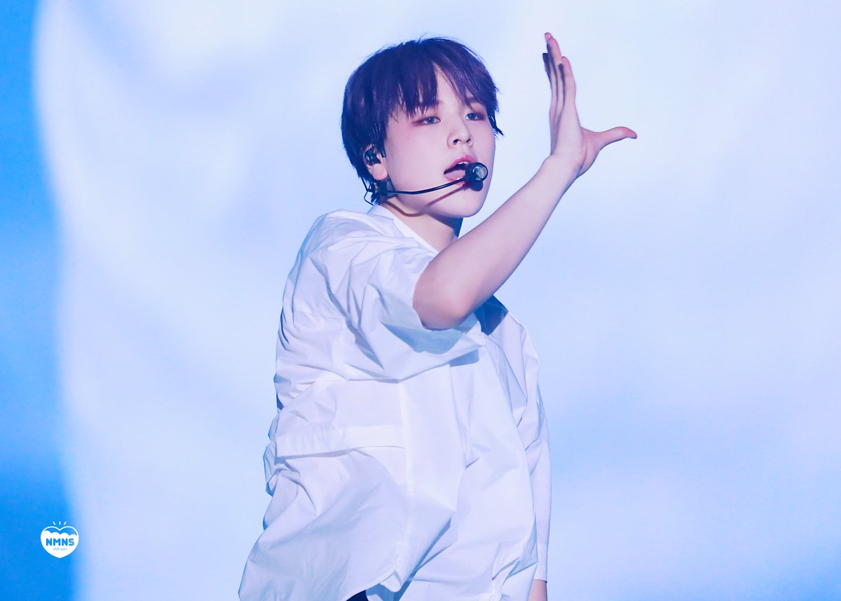 NAMNASHOO's tweet photo. 190827 쇼콘

보정해두고 안올렸던거 올릴게요🕺🌟
(도현이로 공부하는 한글 ㄴ!)
#남도현 #NAMDOHYON #X1 #엑스원 https://t.co/7FrI0xZwL7
