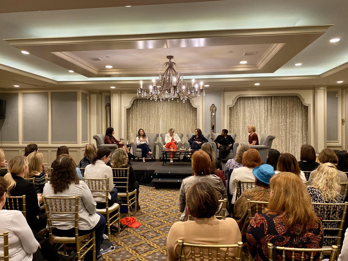 Justsaysj's tweet photo. Thanks to everyone who joined us for this year’s #Women’s #Empowerment Series. We’re feeling extra inspired - see you all next year!
#HearHerStory #WES19 #girlpower https://t.co/RuJNeipTGo