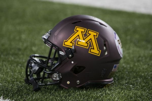 brettnorfleet5's tweet photo. Very excited to receive an offer to play football at the University of Minnesota! @Coachchojnacki @Howell_FB @GopherFootball #rowtheboat https://t.co/VHnDgfZhaK