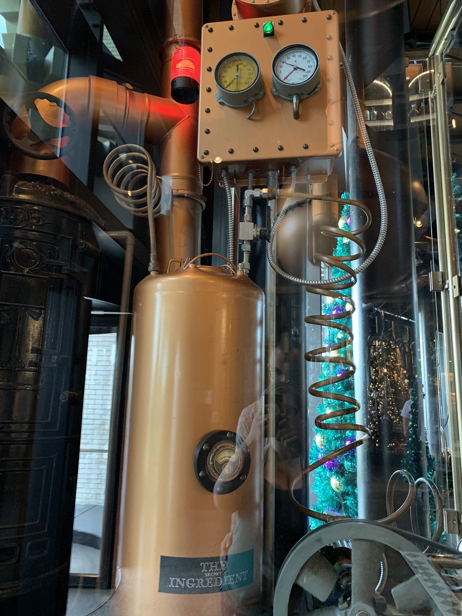 Kevin and Kendra went to the real world inspiration for Mechandical today! Makes us nostalgic for the first arc!