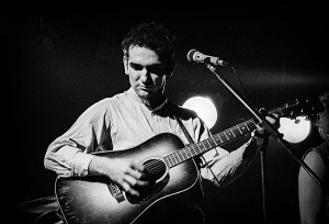 musicandmemoir's tweet photo. The Paul Kelly Stereo Stories Collection #makinggravy #beforetoolong #wintercoat @smokiedawson @ratherbeatlunch @thefootyalmanac
@paukelly
@kath_73 https://t.co/KUxNU0ZfRN https://t.co/o2WIsOtASW