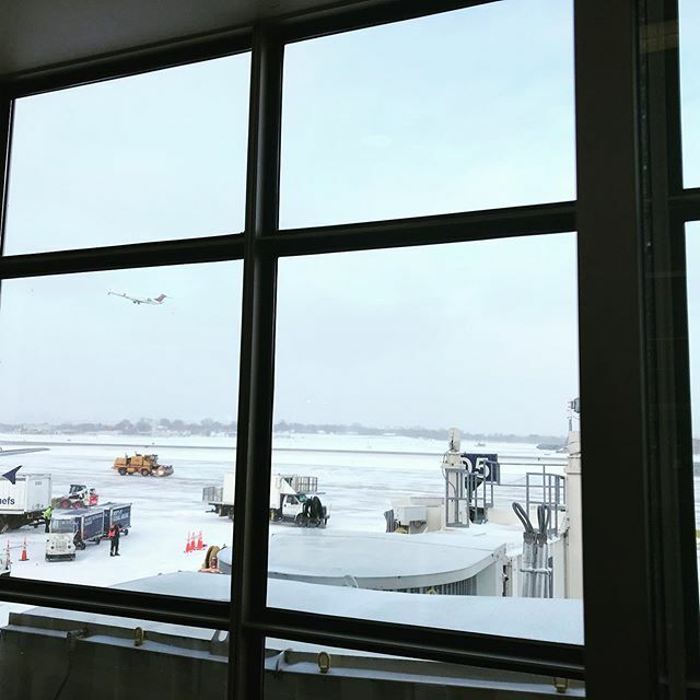 HennaMuse's tweet photo. Goodbye Minnesota! #polarsling2019 #hennajourney #hennalife #hennafriends #hennamuse #wintertravel https://t.co/k0fBLe51Zj