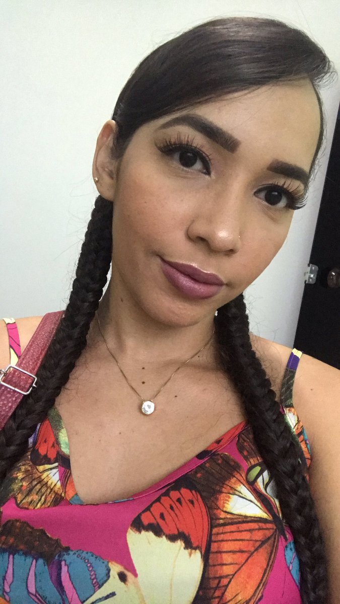 MarjorieMaster's tweet photo. Minha participação especial nesse DVD vai ser beijar na boquinha do Felipe Araújo... sorte a dele! #blognejo https://t.co/bg8tBpcgmY