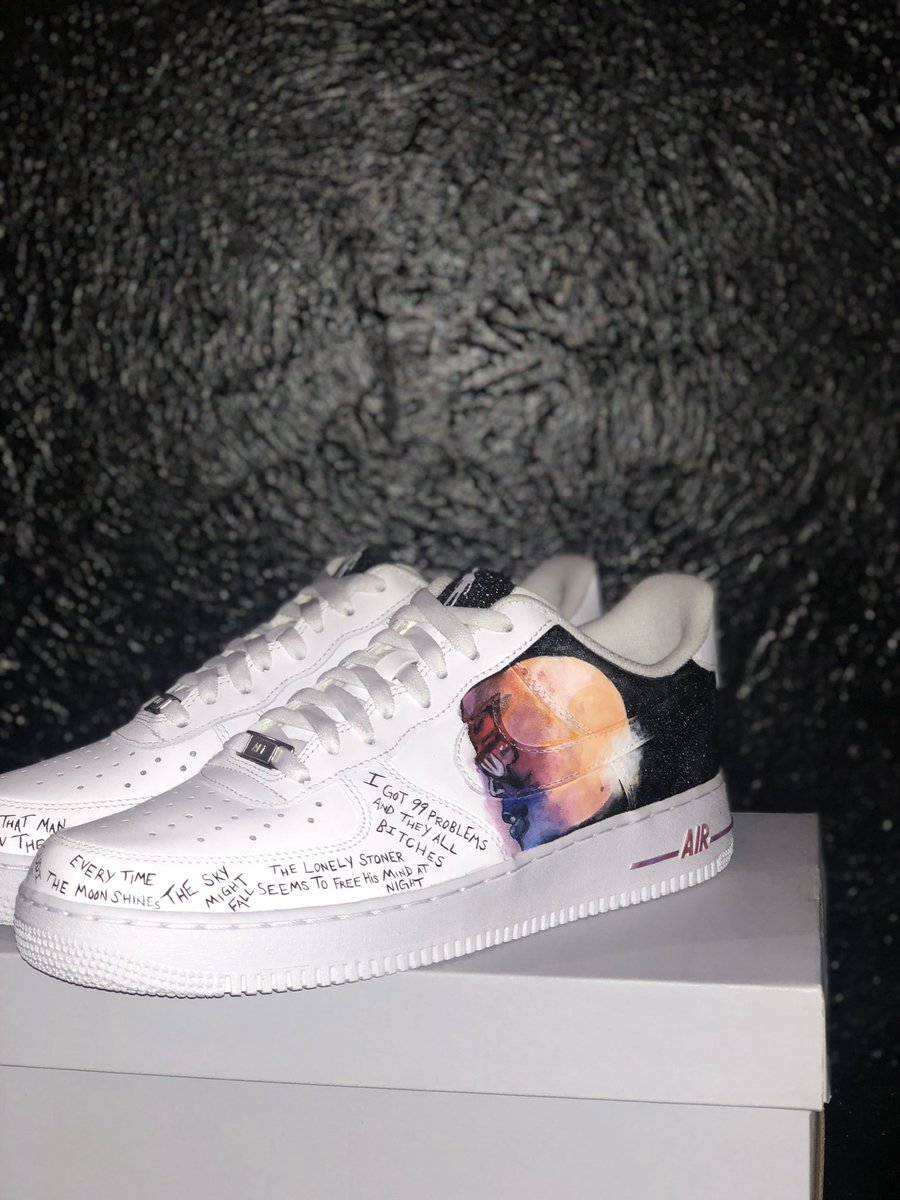KINGED___'s tweet photo. Huge shoutout to my boy @D00M99 for getting me these dope ass @KidCudi customs 🥶🥶🔥��� https://t.co/WN91LviSVe