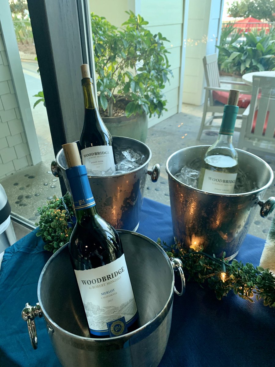 DeniseCarterPCB's tweet photo. Our Monday Member Mingle is ready to be mingled! 🍷🍷🧀🥖🍇 Our @embarcresorts members love meeting their neighbors and making new friends! Only the best will do @EmbarcSandestin!  #EmbarcEvents #MemberMingle https://t.co/we3H1Wg4cq